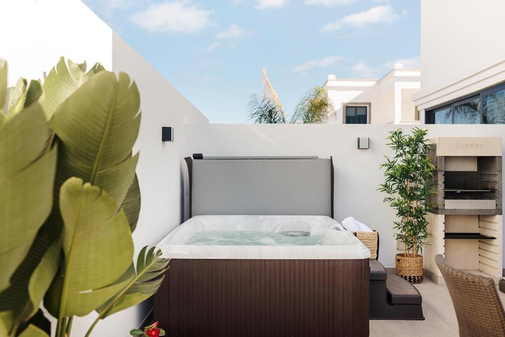 Villa Palmera Jacuzzi Yaiza  Kültér fotó